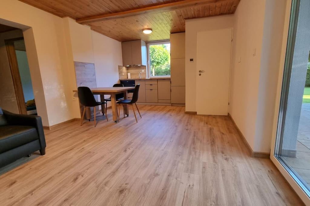 Pod Jablonia Holiday home *